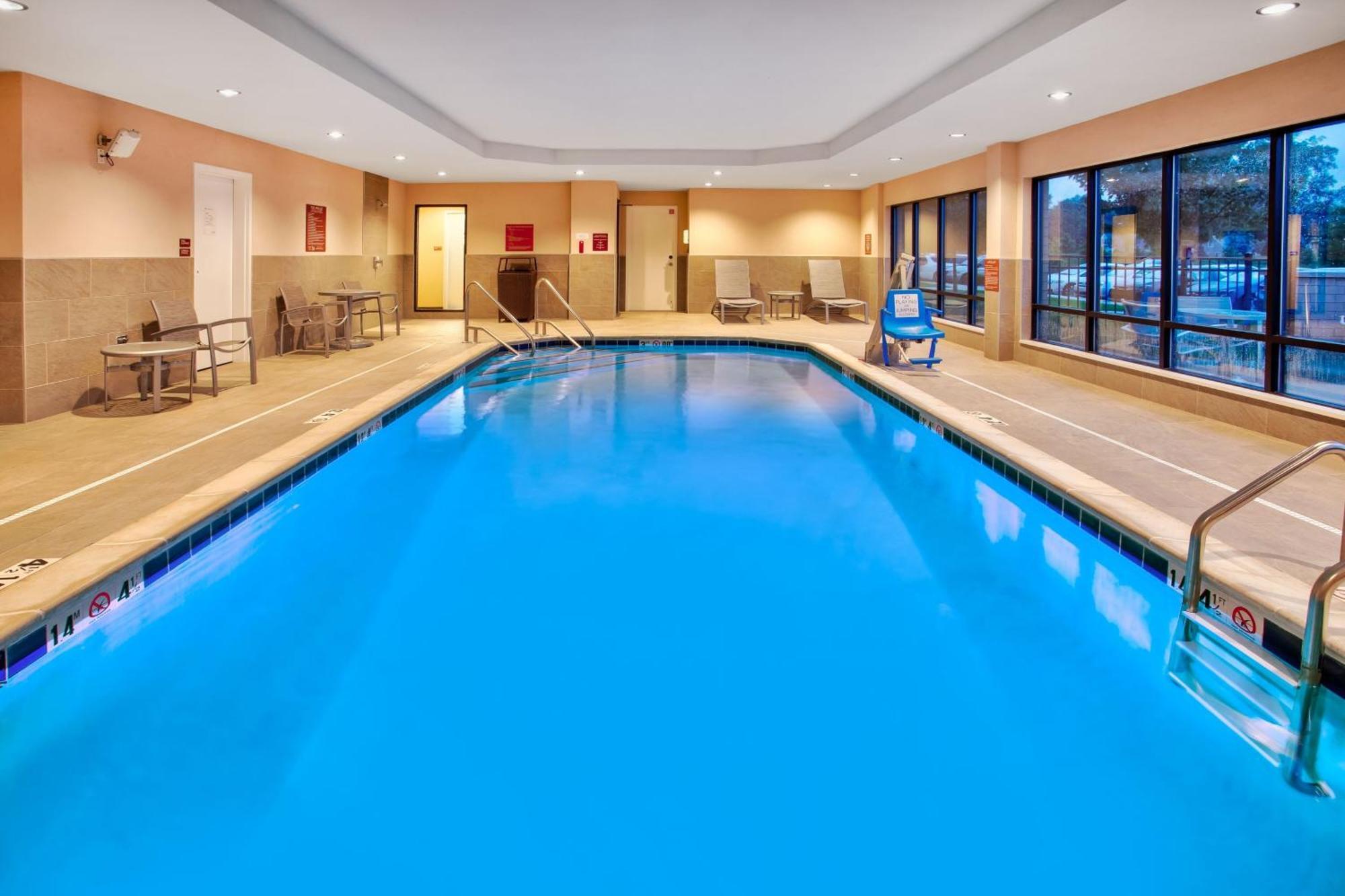 Towneplace Suites By Marriott Detroit Belleville Kültér fotó