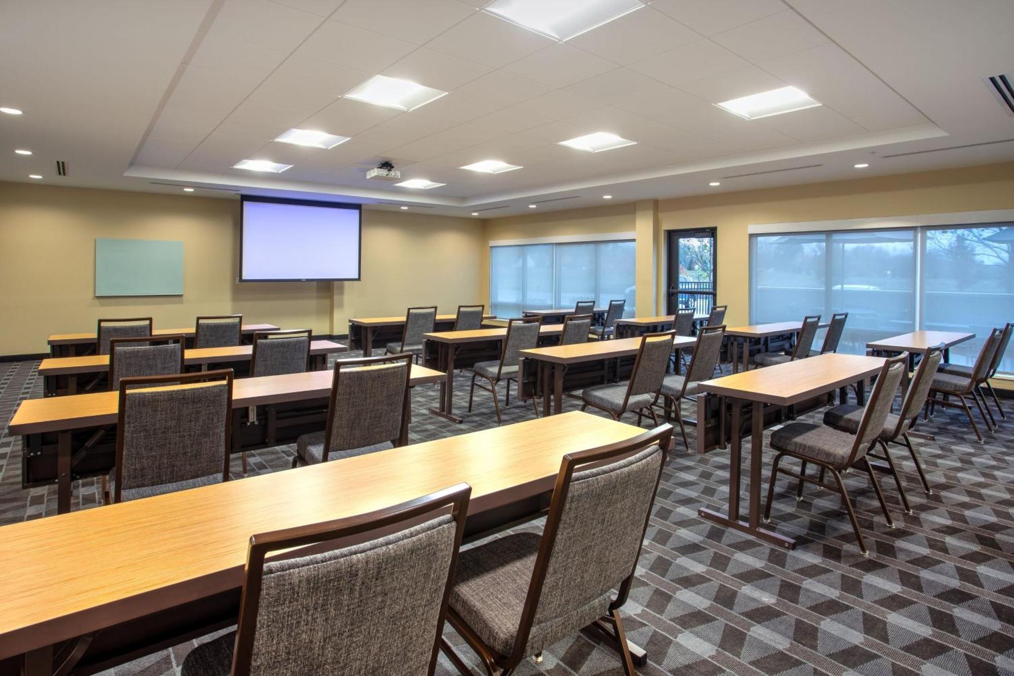 Towneplace Suites By Marriott Detroit Belleville Kültér fotó